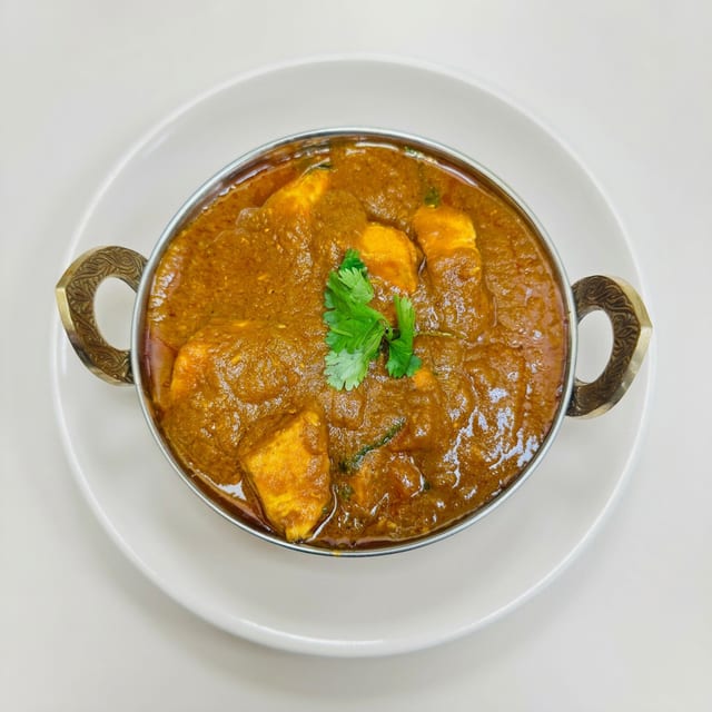 Garlic Chicken Masala.